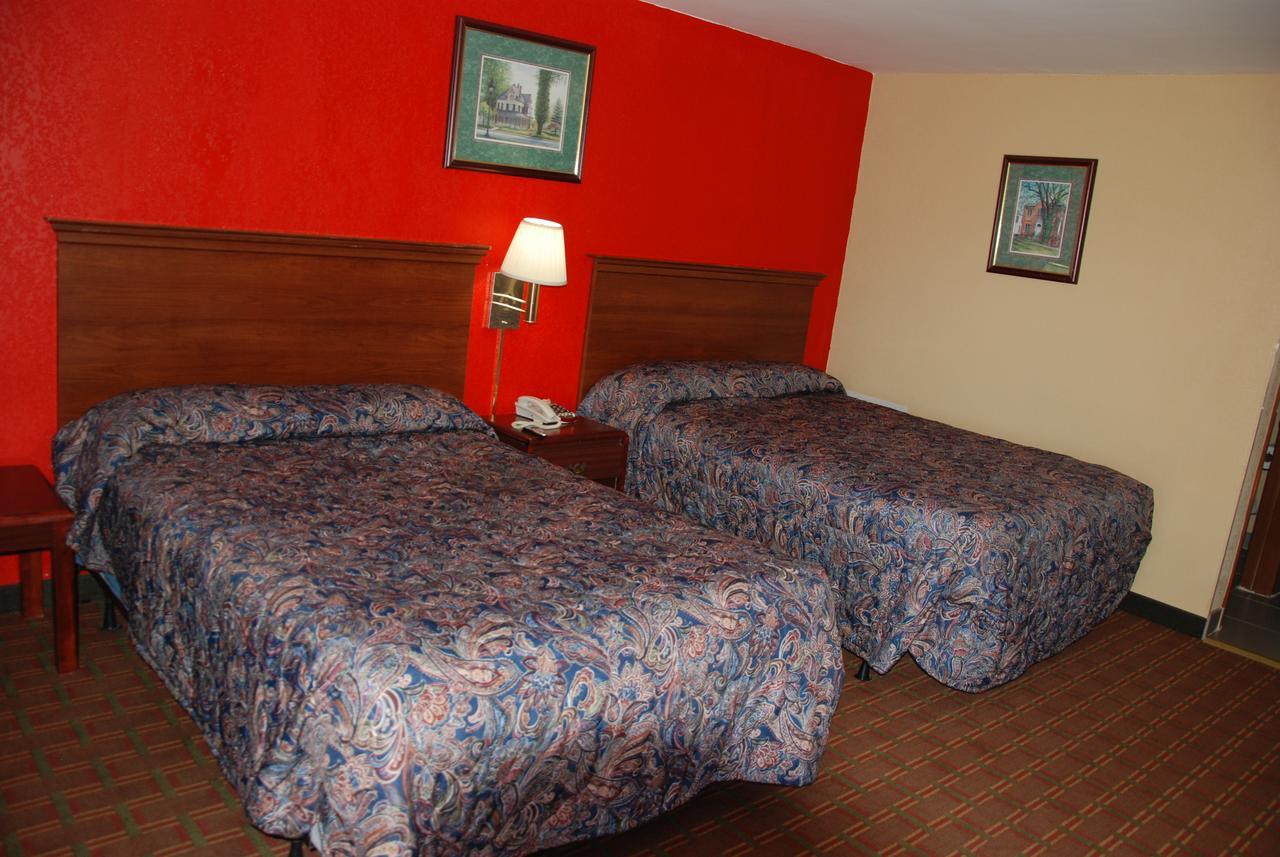 Mount Laurel Motel Hazleton Exterior foto